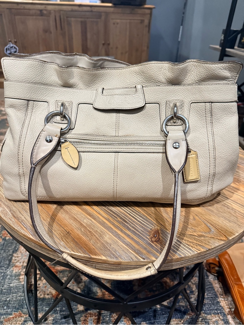 Coach Cream Leather Shoulder Bag with Silver Hardware | Penelope bag